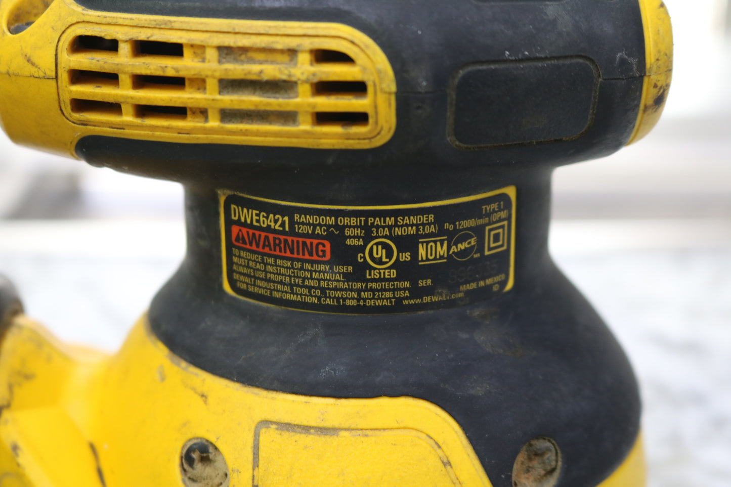 Dewalt DWE6421 Random Orbit Palm Sander