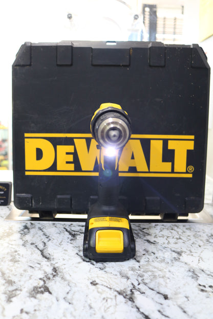 Dewalt DCD771C2 20V Cordless Drill Driver Kit