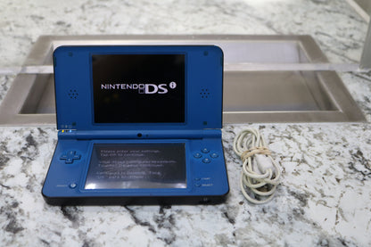 Nintendo DSi XL - UTL-001 Blue Handheld Console