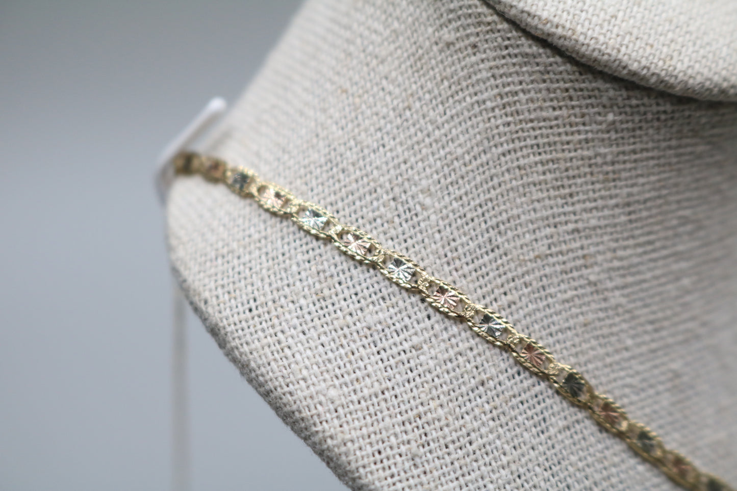 14K Three Toned Fancy Gucci Chain (24 Inches)