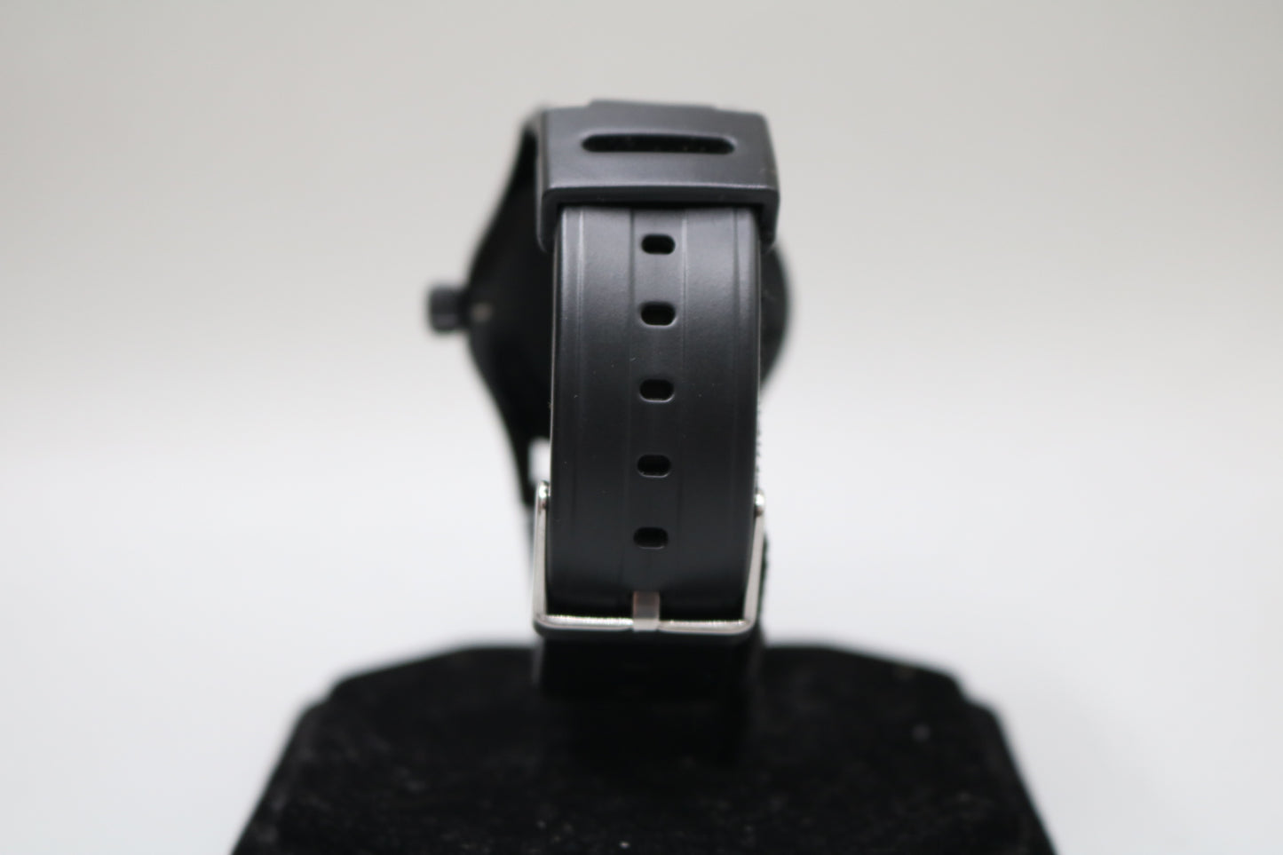 Hamilton H694090 Khaki Field Black PVD 38mm Mechanical