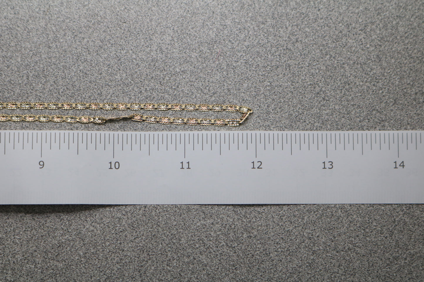 14K Three Toned Fancy Gucci Chain (24 Inches)