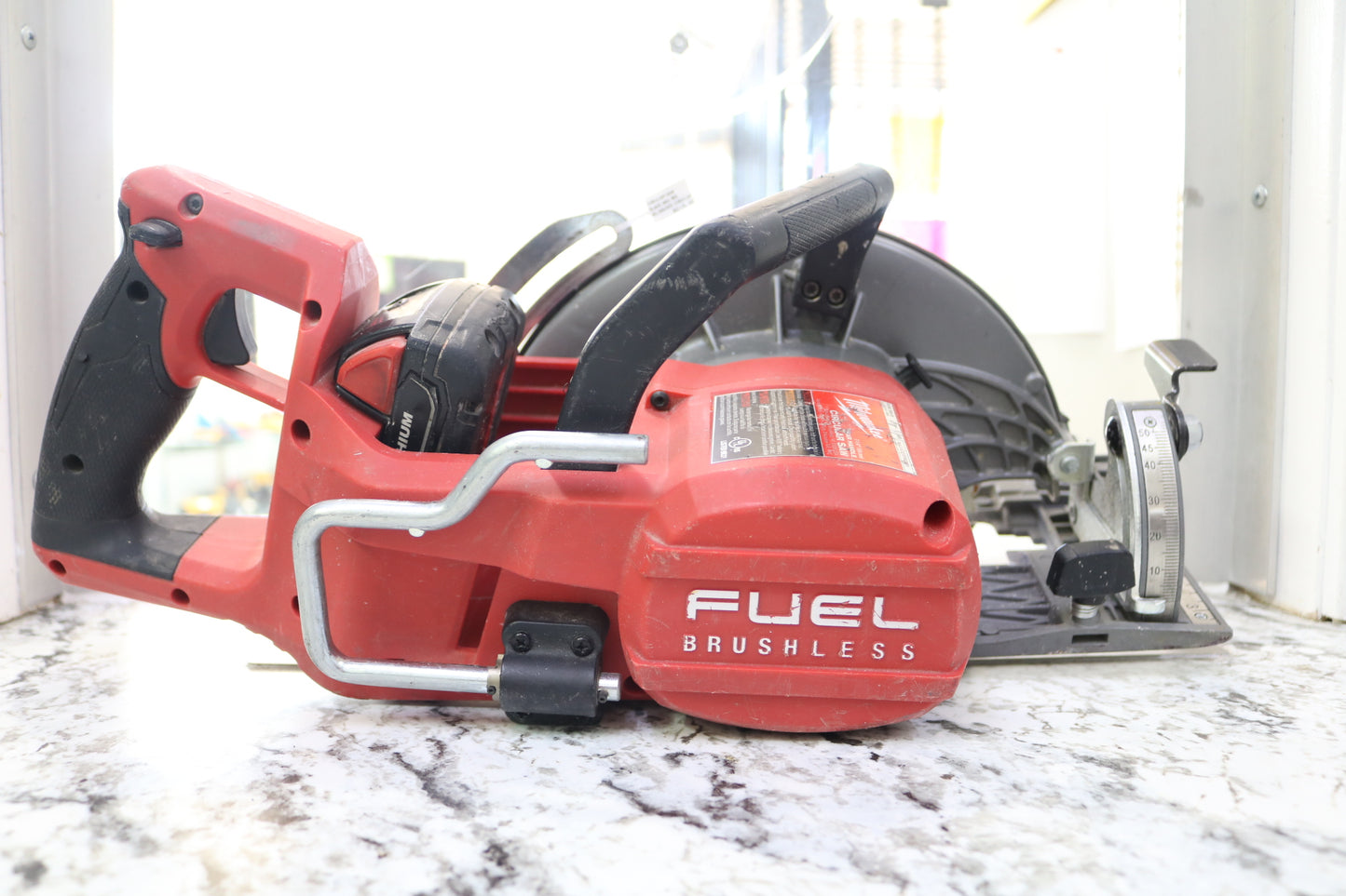 Milwaukee M18 Brushless Circular Saw 2830-20 with a M18 Battery (No Shipping)