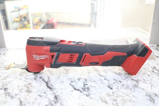 Milwaukee 2626-20 M18 Brushless Oscillating Multi-Tool - Tool Only | Pre-Owned