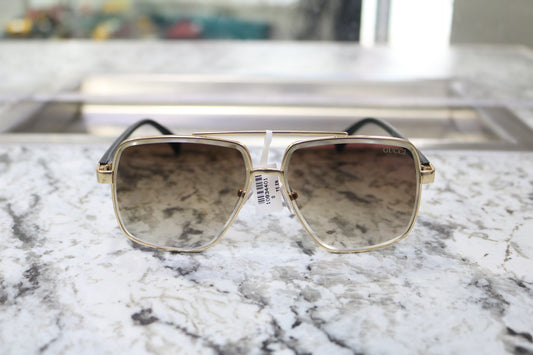 Gucci Aviator Sunglasses Gold and Black Color Frame