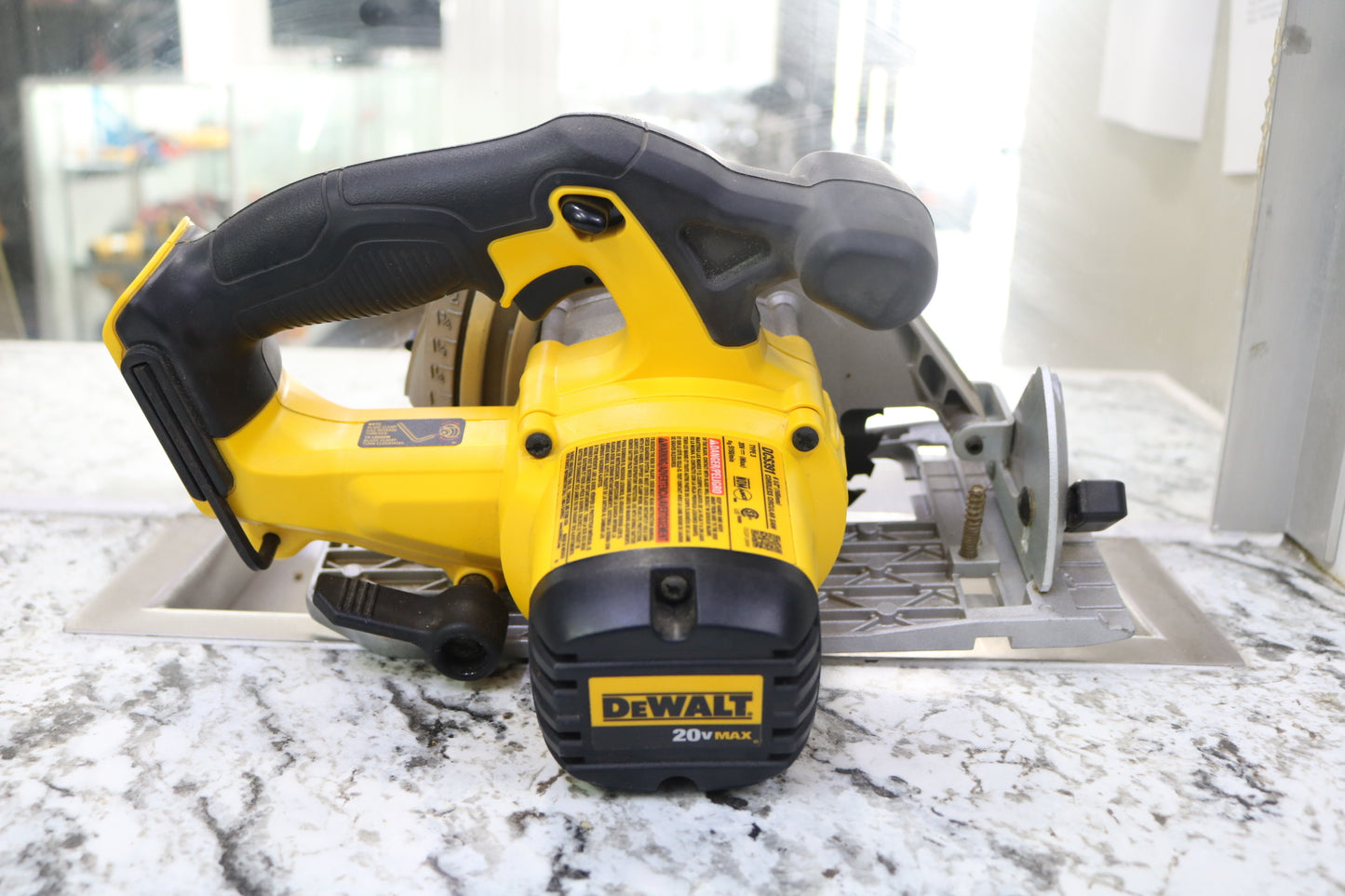 DeWalt 20V Cordless Circular Saw DCS391 (Local Purchase Only)