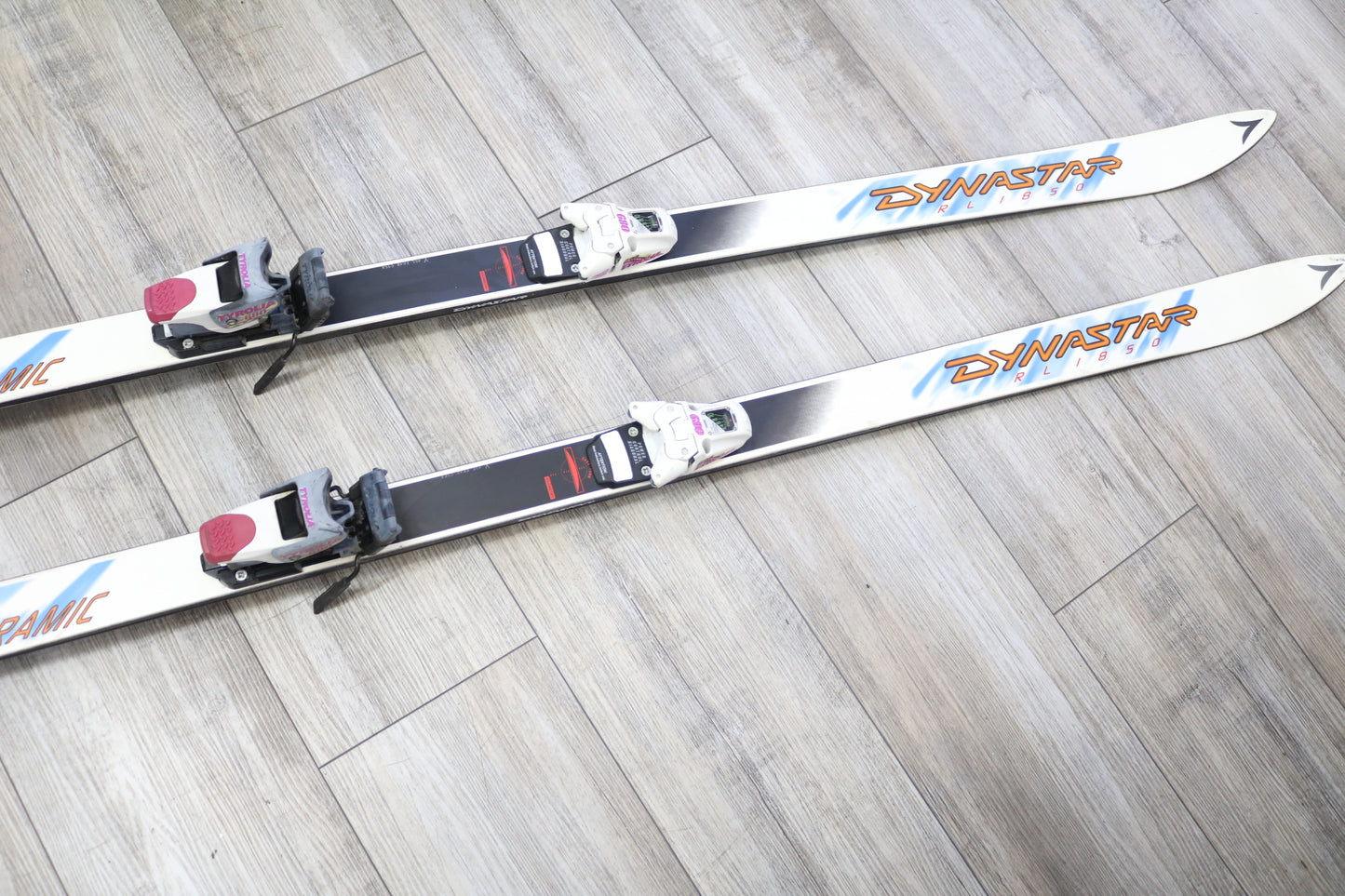 Dynastar RL1850 Pulsar DLC Ceramic 182 cm Skis with Tyrolia 680 Bindings