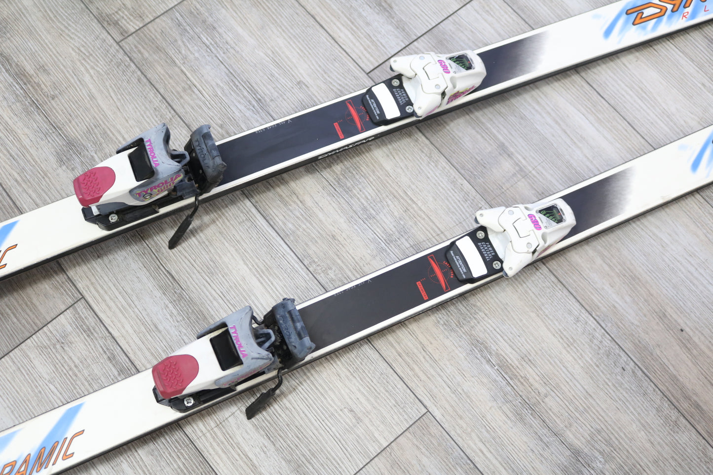 Dynastar RL1850 Pulsar DLC Ceramic 182 cm Skis with Tyrolia 680 Bindings