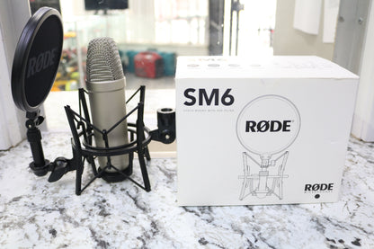 Rode NT1-A Large-Diaphragm Condenser Microphone w/ SM6 Shock Mount - Pre-Owned