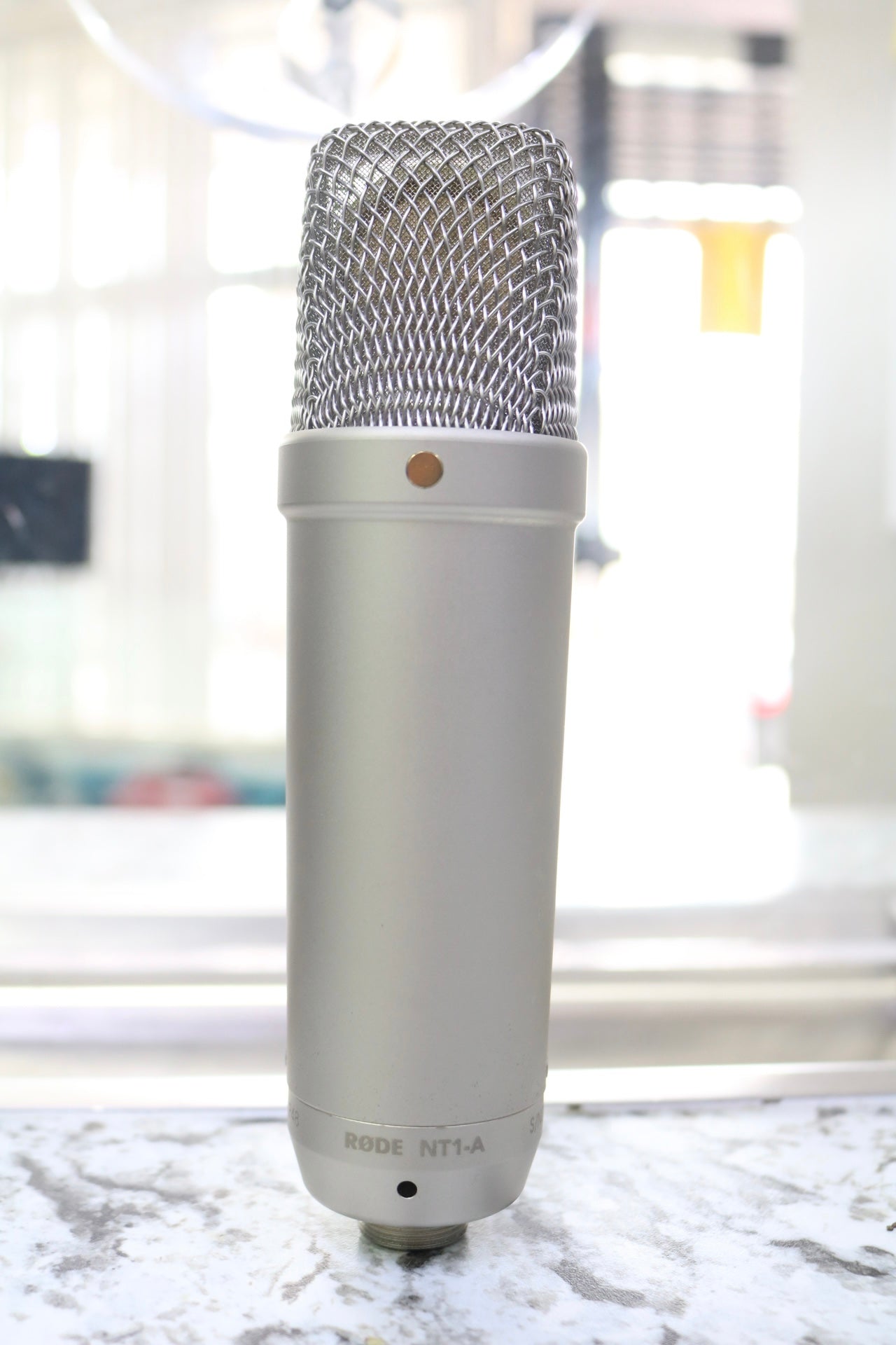 Rode NT1-A Large-Diaphragm Condenser Microphone w/ SM6 Shock Mount - Pre-Owned