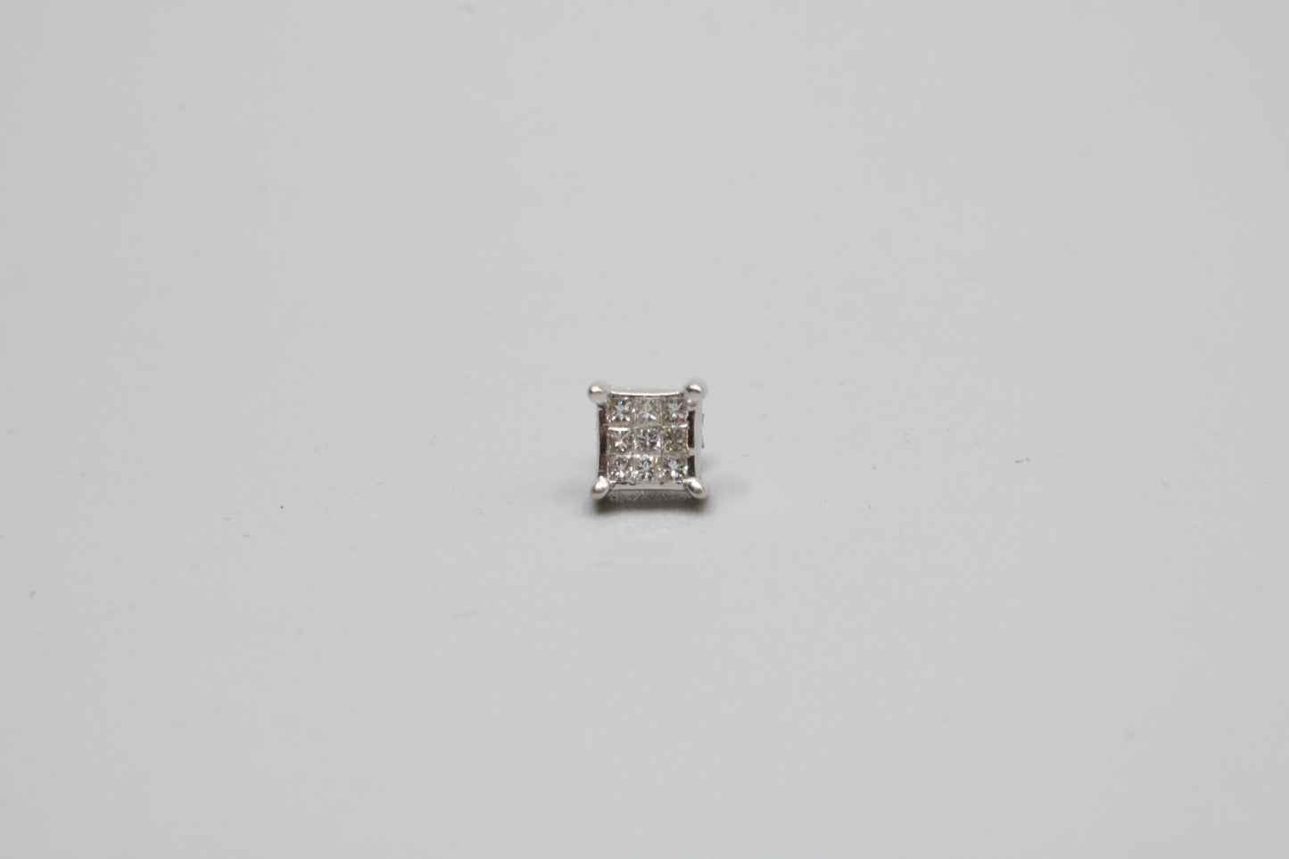 14K White Gold Cluster Style Diamond Single Stud Earring (0.6 Grams)