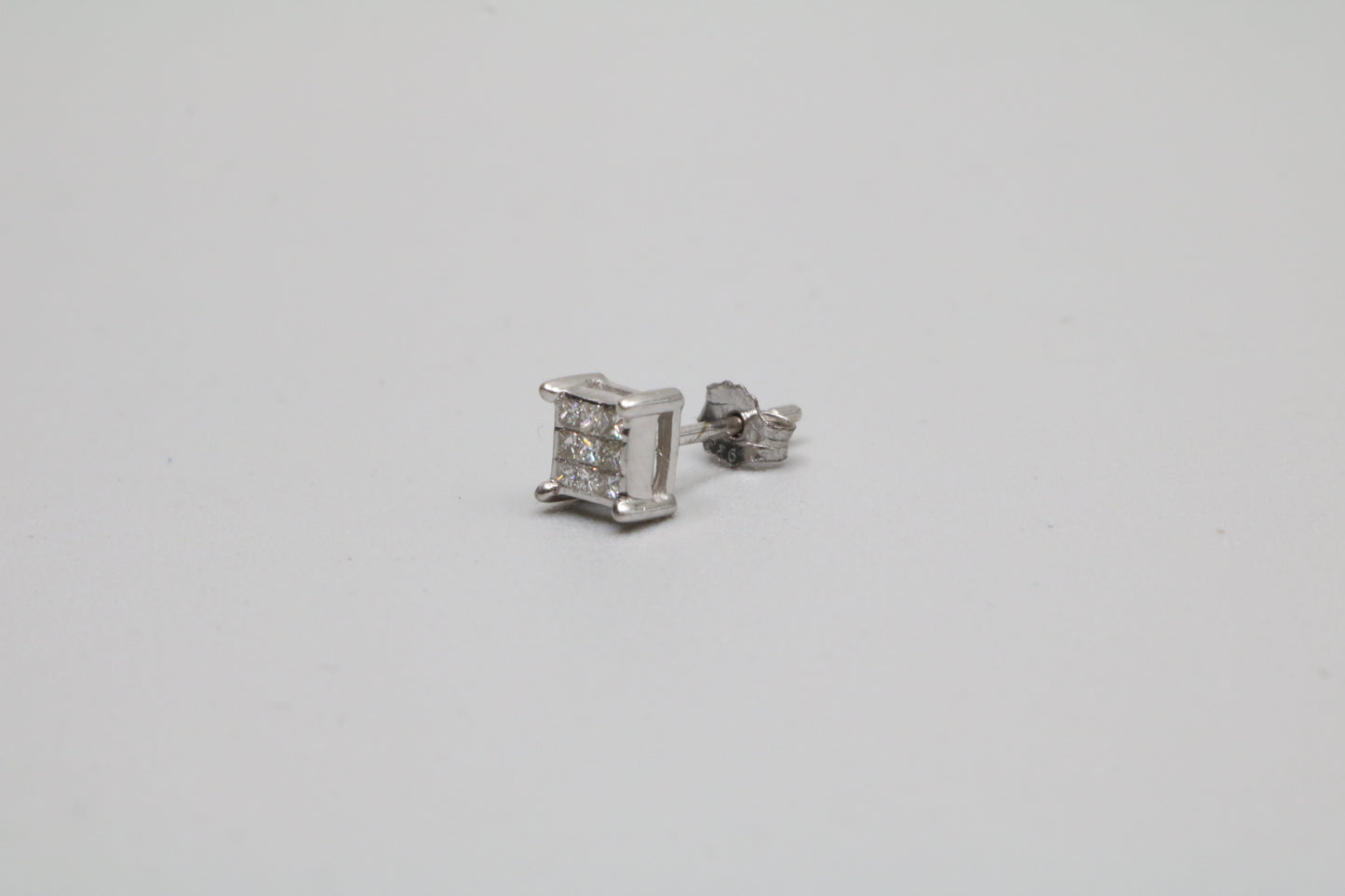 14K White Gold Cluster Style Diamond Single Stud Earring (0.6 Grams)