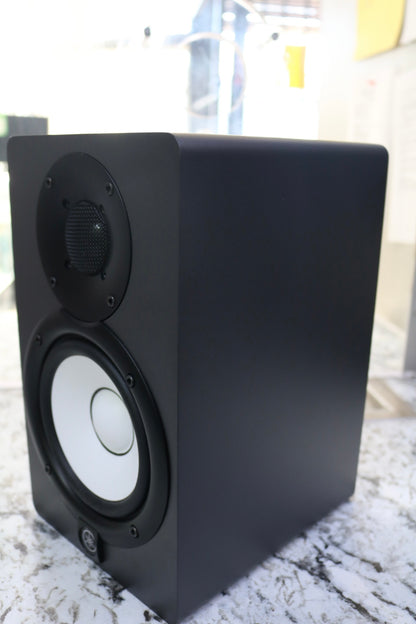 Yamaha HS5 Powered Studio Monitor Black - Pre-Owned (Local Pick Up Only)