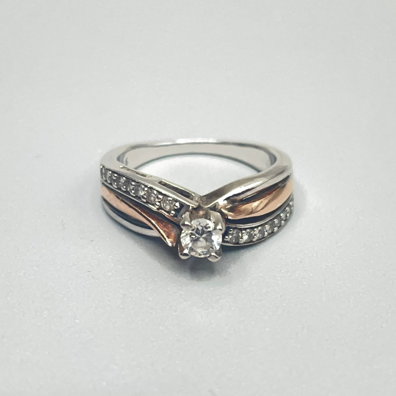10K Two Tone Gold Diamond Engagement Ring (0.31 CTW) (Size 5)