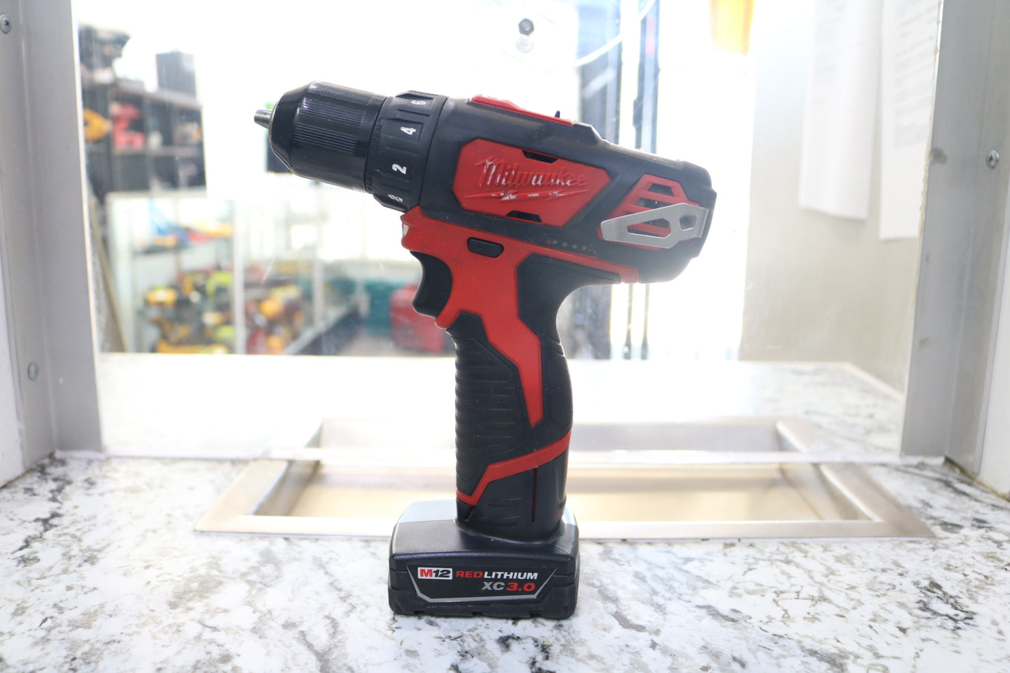 Milwaukee 12V Drill & Impact Combo Kit 2 Batteries and Charger