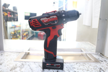 Milwaukee 12V Drill & Impact Combo Kit 2 Batteries and Charger