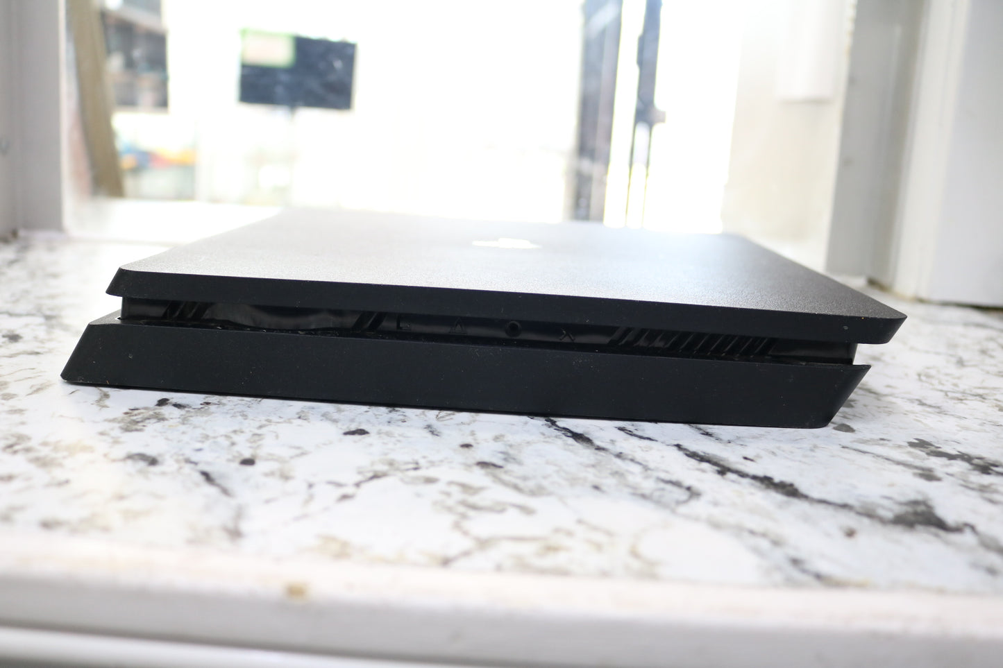 Sony PlayStation 4 500GB CUH-2015A