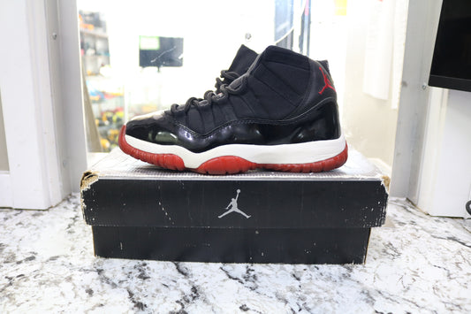 Air Jordan 11 Retro Bred 2001 Release (Size 7 Men)