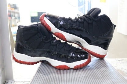 Air Jordan 11 Retro Bred 2001 Release (Size 7 Men)