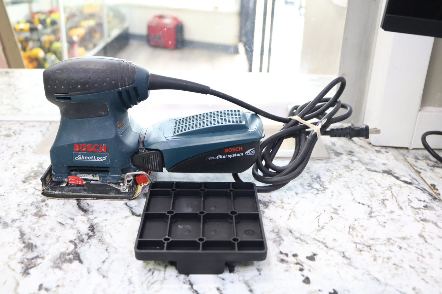 Bosch 1297D Corded 1/4 Finishing Sander