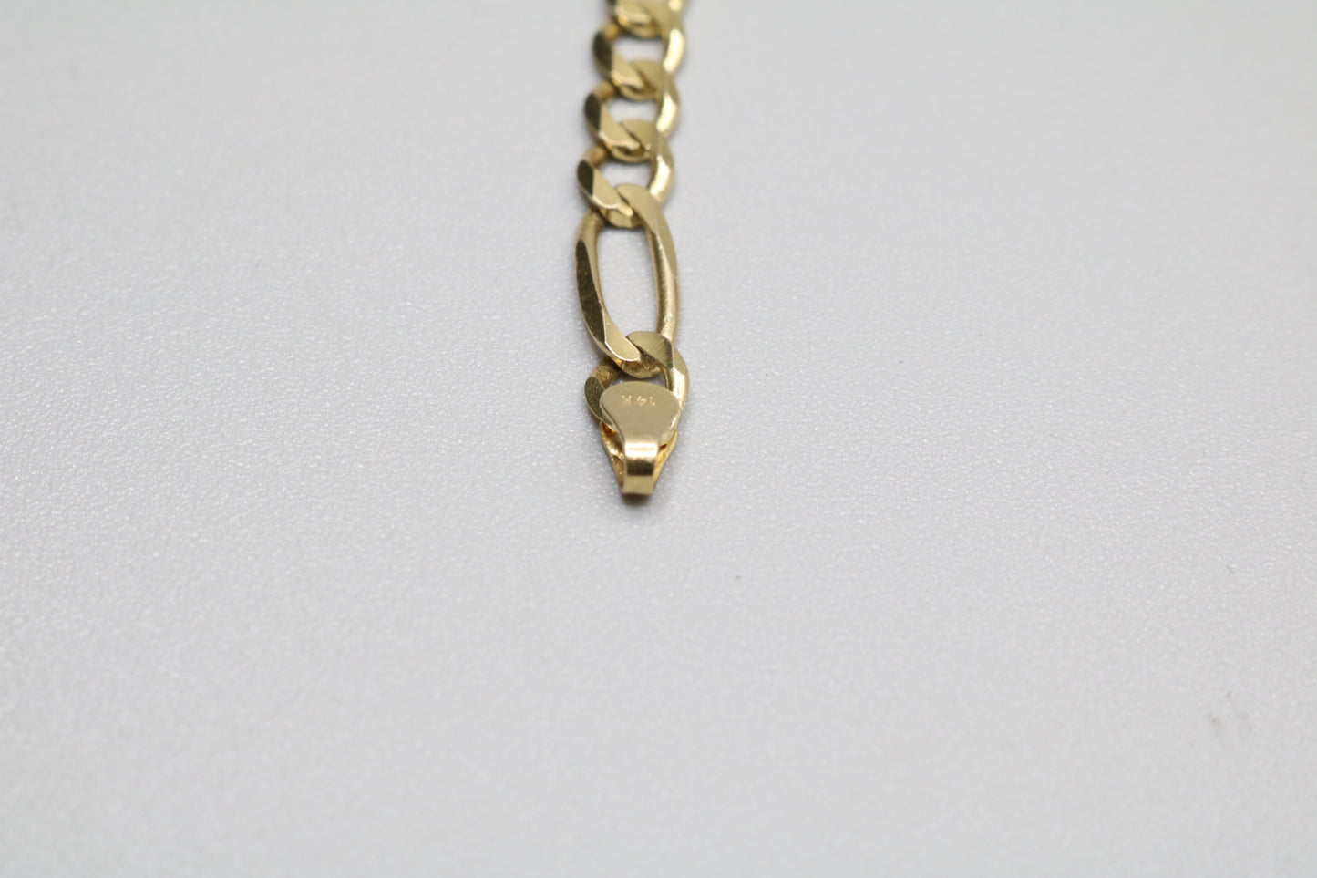 14K Yellow Gold Figaro Style Bracelet (8 1/2")
