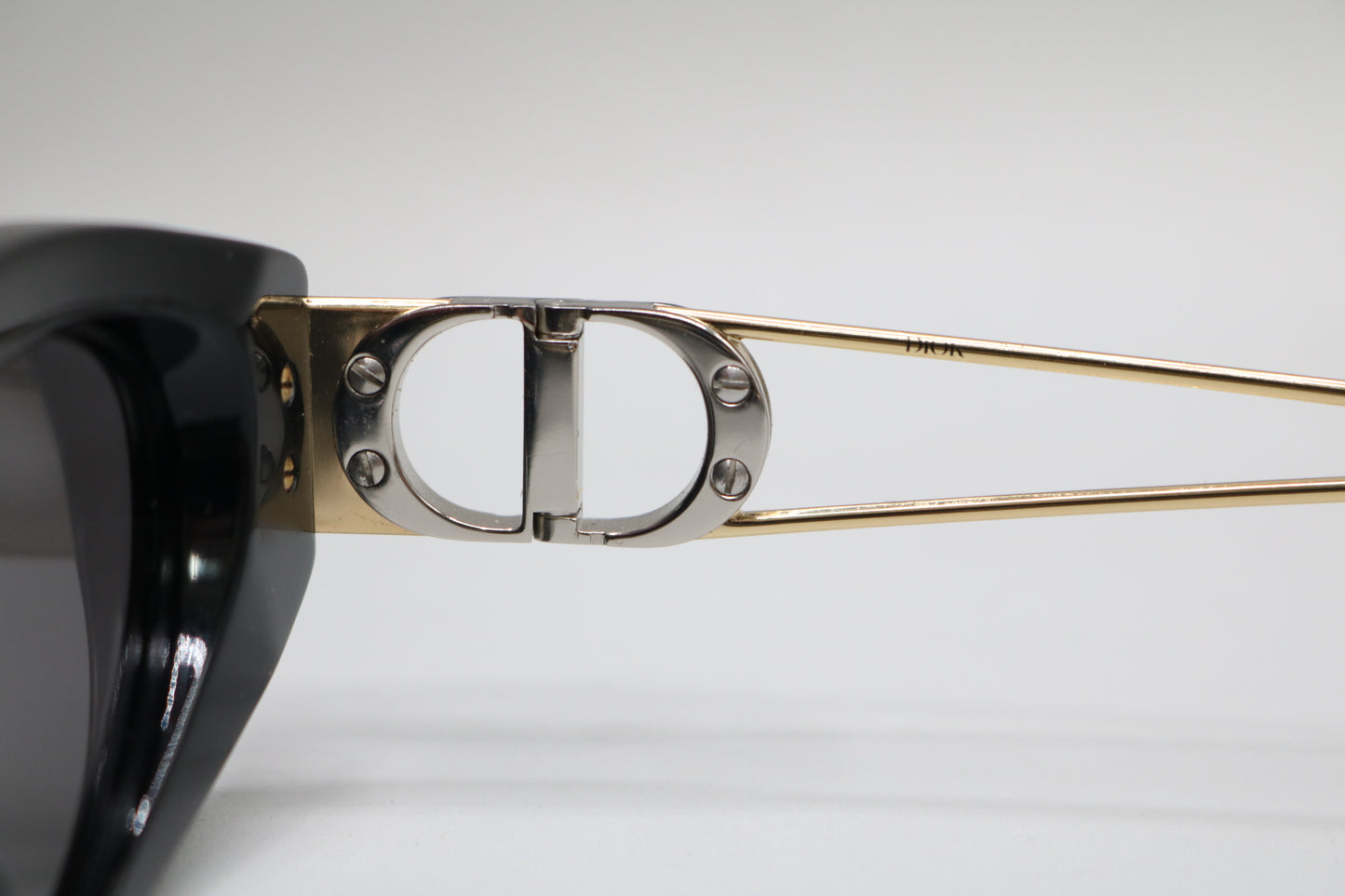 Dior 30Montaigne B6I Black Sunglasses Made in Italy w/ Full Set - Like-New