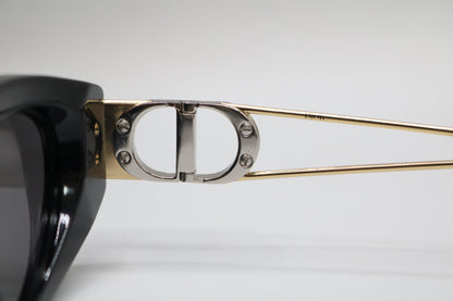 Dior 30Montaigne B6I Black Sunglasses Made in Italy w/ Full Set - Like-New