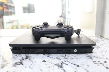 Sony PS4 Slim CUH-2215B 1TB Console