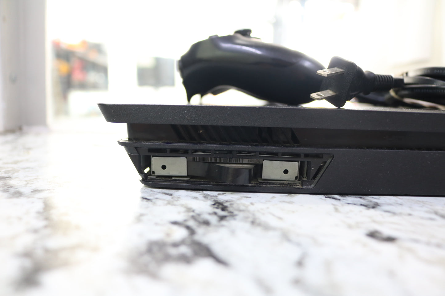 Sony PS4 Slim CUH-2215B 1TB Console