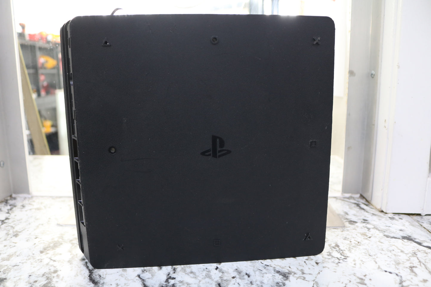 Sony PS4 Slim CUH-2215B 1TB Console