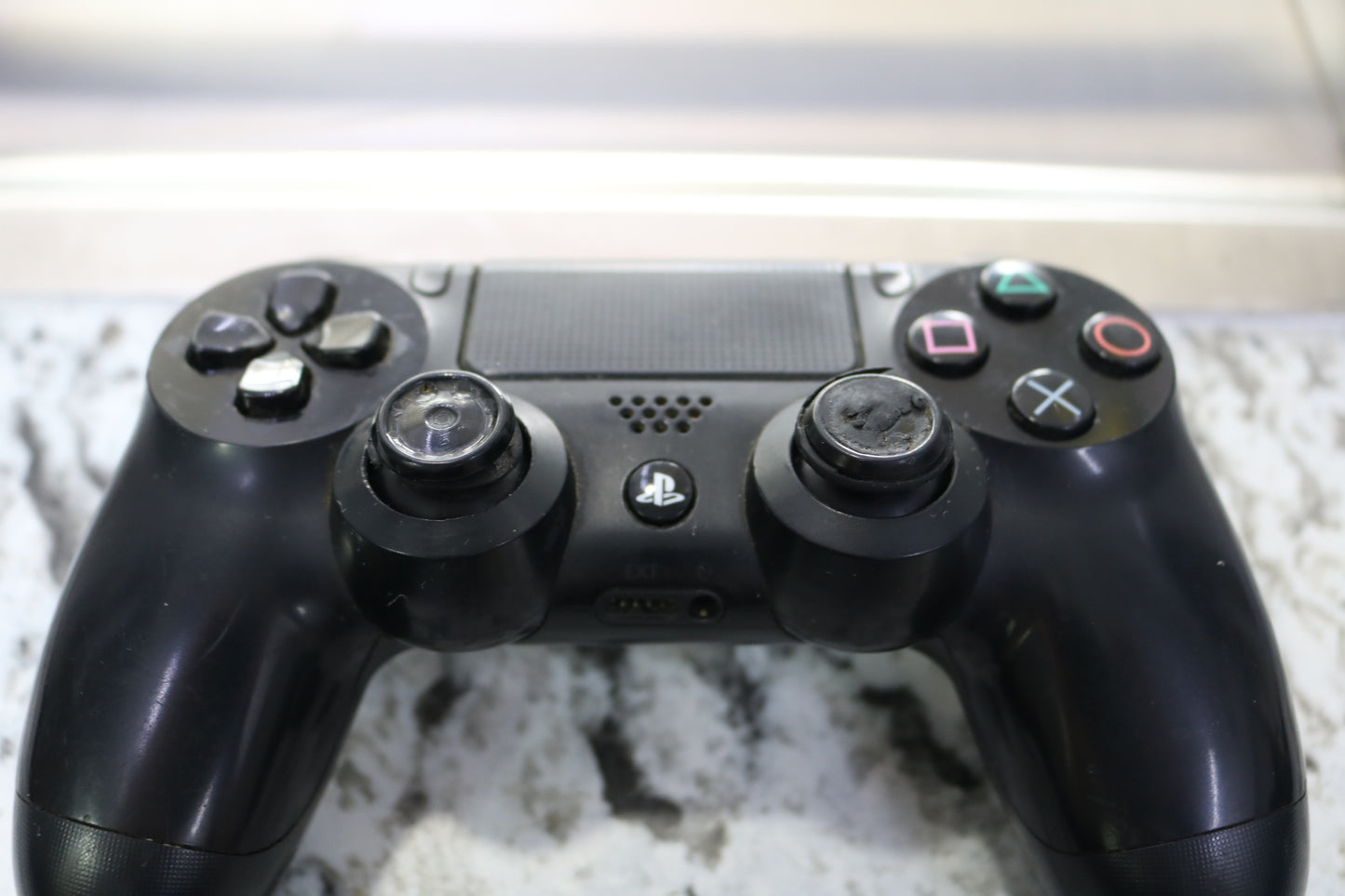 Sony PS4 Slim CUH-2215B 1TB Console