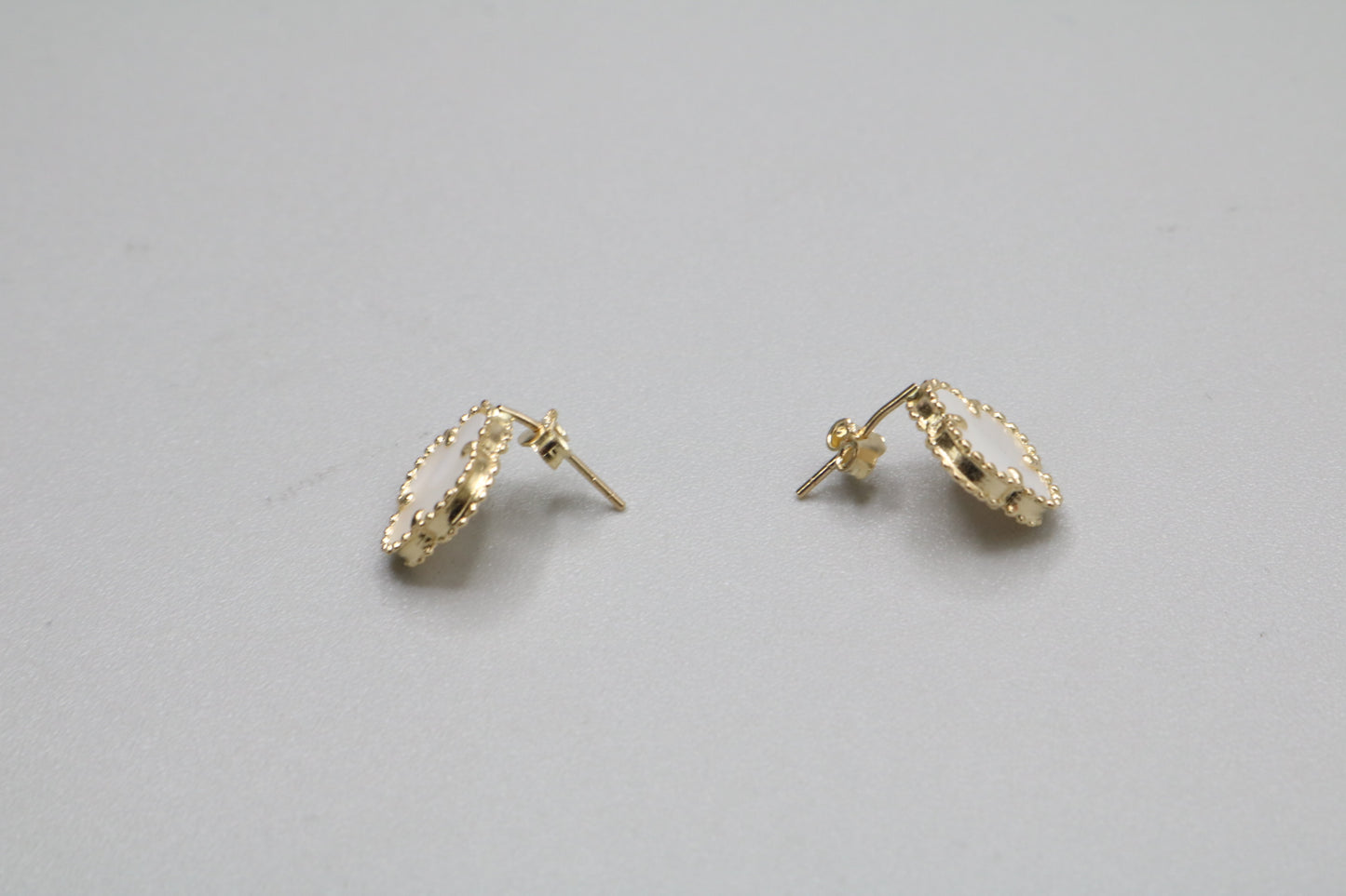 14K Yellow Gold Clover Earrings