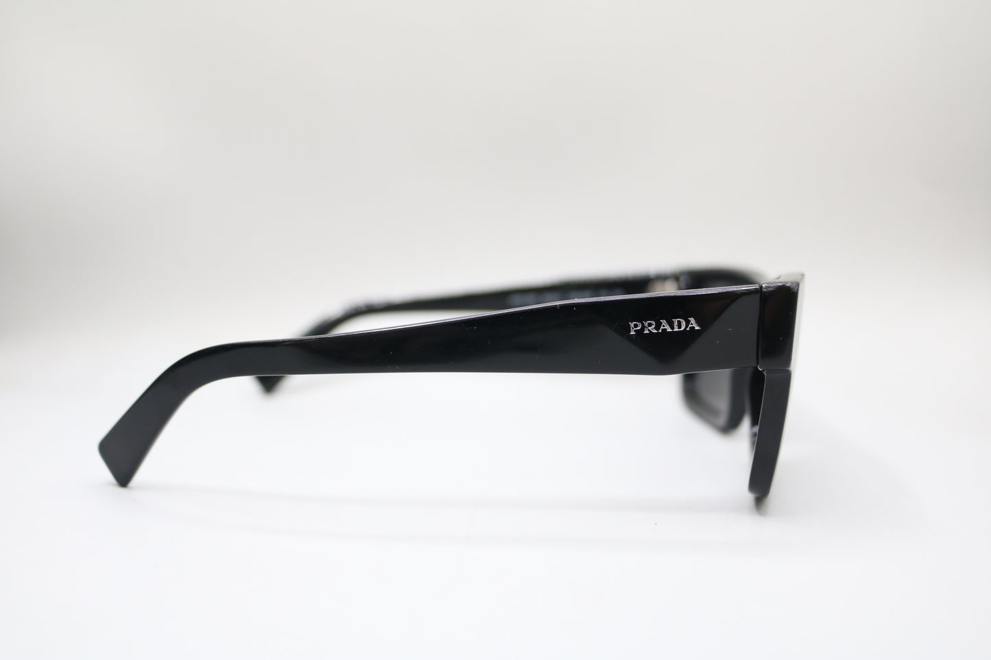 Prada SPR 19W Sunglasses 52mm