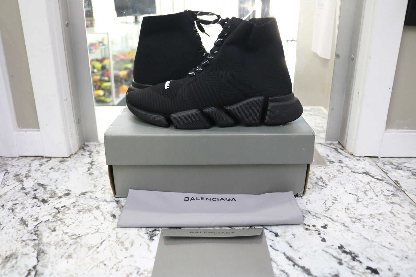 Balenciaga Men's Speed 2.0 Lace-up Knit Sneaker in Black (EUR 45)