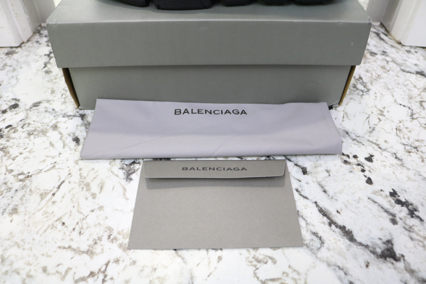 Balenciaga Men's Speed 2.0 Lace-up Knit Sneaker in Black (EUR 45)
