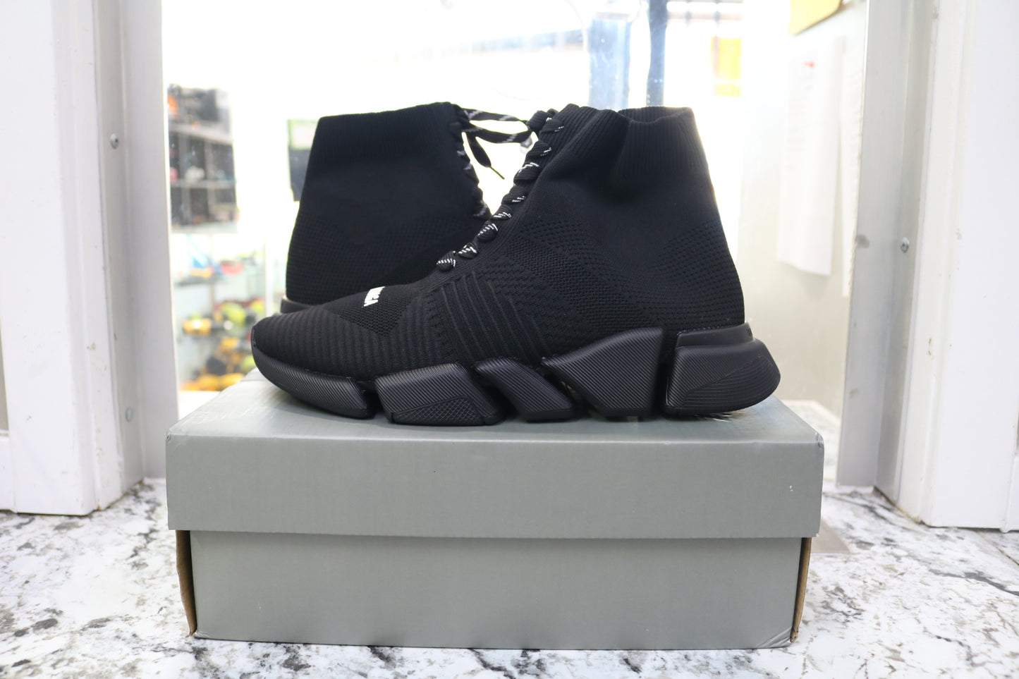 Balenciaga Men's Speed 2.0 Lace-up Knit Sneaker in Black (EUR 45)