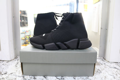 Balenciaga Men's Speed 2.0 Lace-up Knit Sneaker in Black (EUR 45)