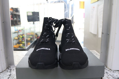 Balenciaga Men's Speed 2.0 Lace-up Knit Sneaker in Black (EUR 45)