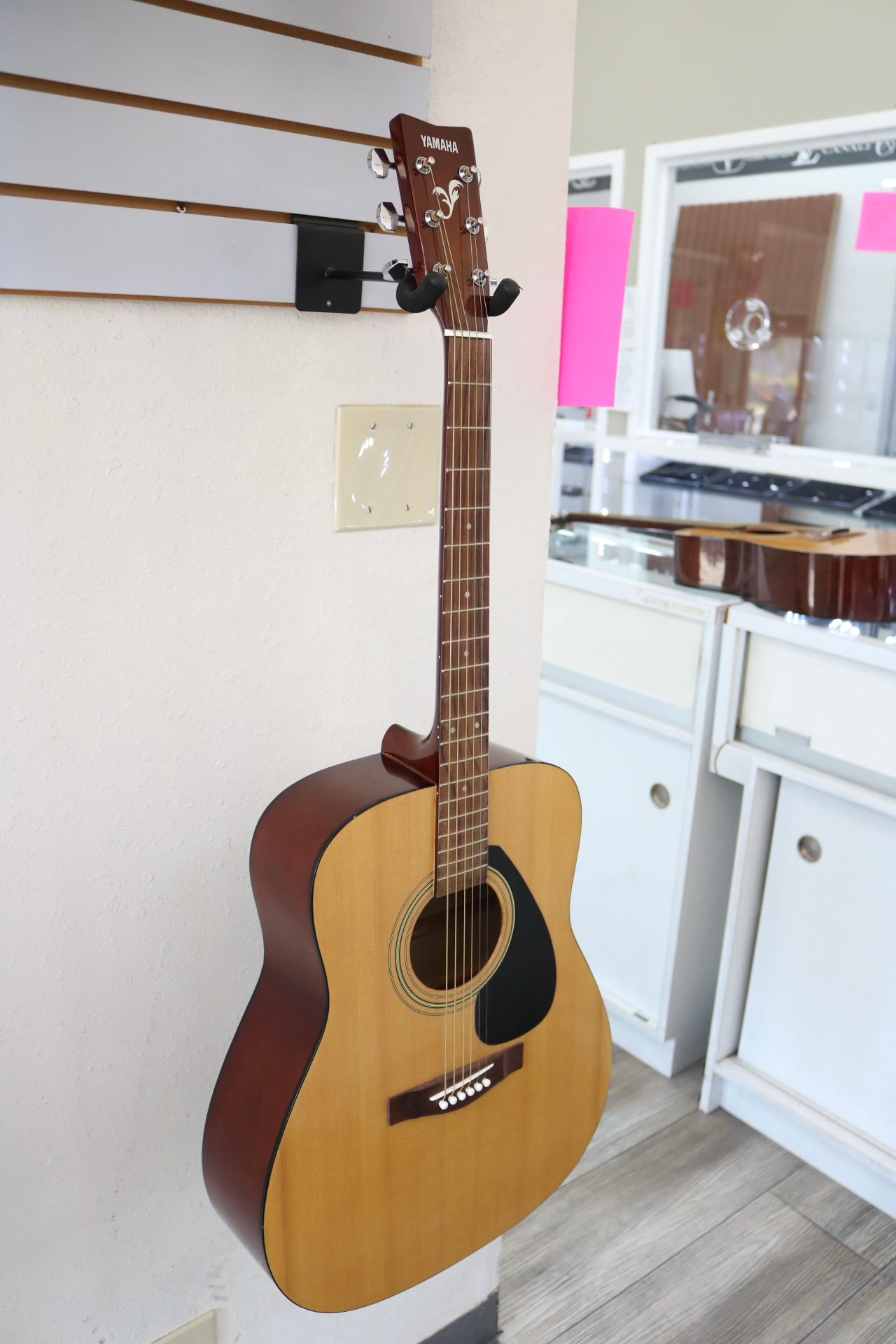 Yamaha F-310 Acoustic Guitar (No Shipping)