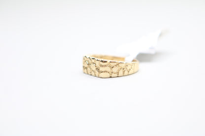 14k Yellow Gold Nugget Pinky Ring (size 3)
