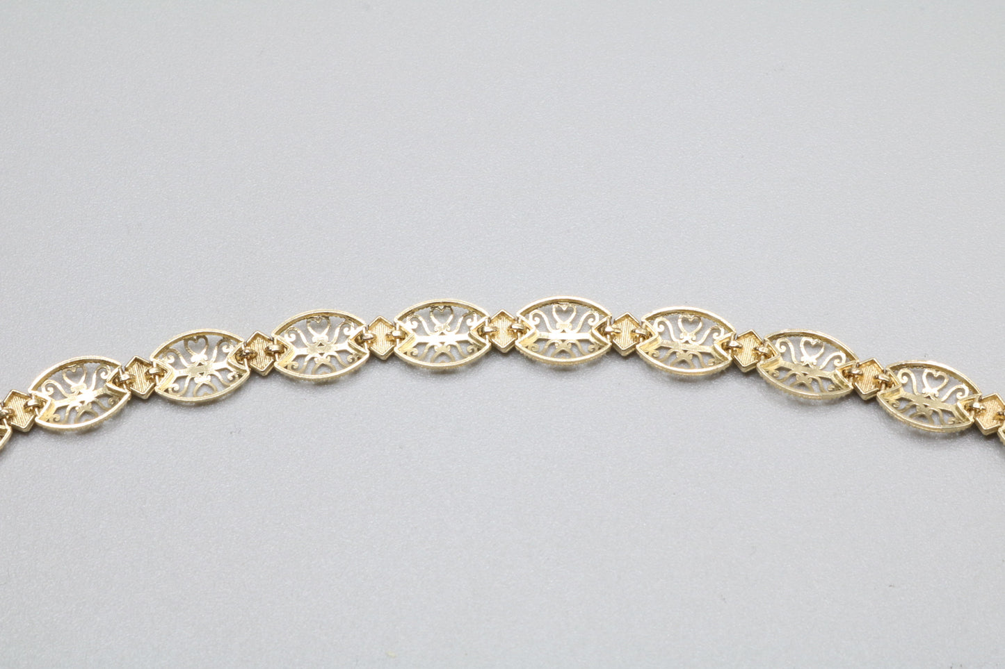 14K Two Tone Gold Ornate Bracelet (6 3/4 Inches)