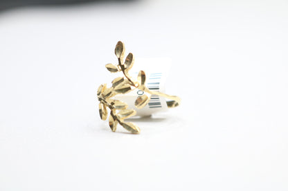 14k Yellow Gold Fancy Leaf Ring (size 7 1/2)