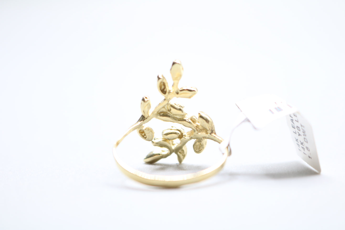 14k Yellow Gold Fancy Leaf Ring (size 7 1/2)