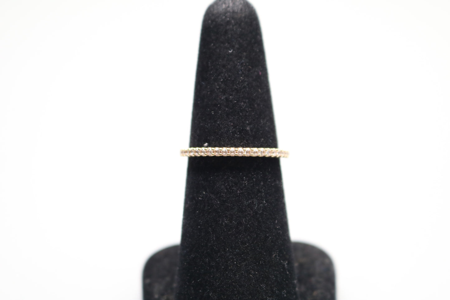 14k Yellow Gold Band Ring With Clear Stone (Size 6 3/4)