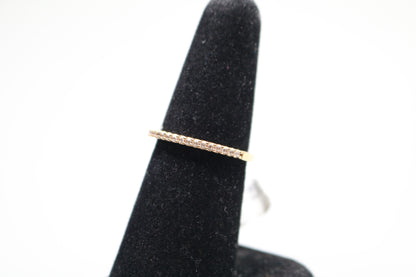 14k Yellow Gold Band Ring With Clear Stone (Size 6 3/4)