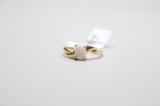 14K Yellow Gold Opal Bypass Ring (Size 6)
