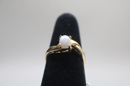 14K Yellow Gold Opal Bypass Ring (Size 6)