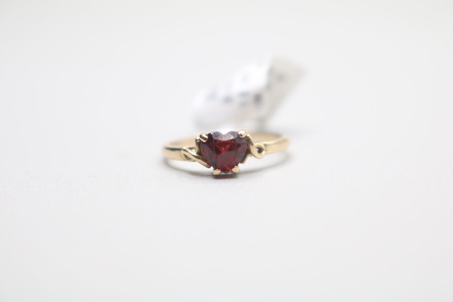 10k Yellow Gold Fancy Heart Ring (Size 5 3/4)