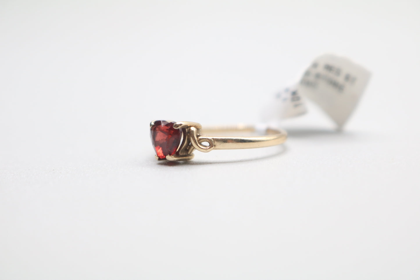 10k Yellow Gold Fancy Heart Ring (Size 5 3/4)