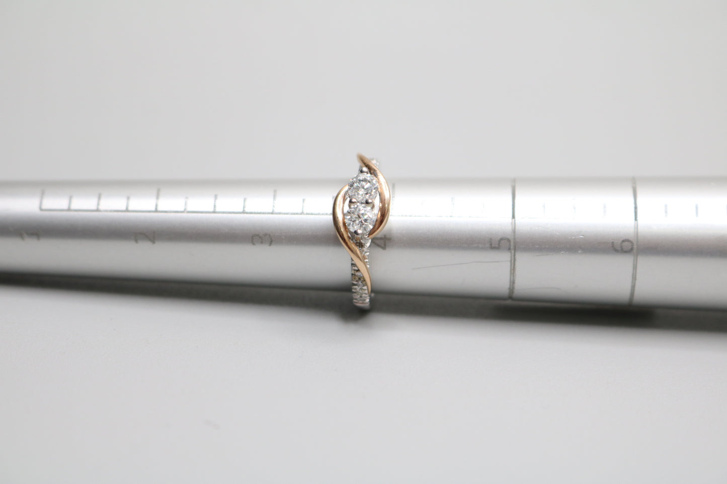 14K Two-Tone Gold Diamond Ring (Size 3 3/4) (0.47 CTW)